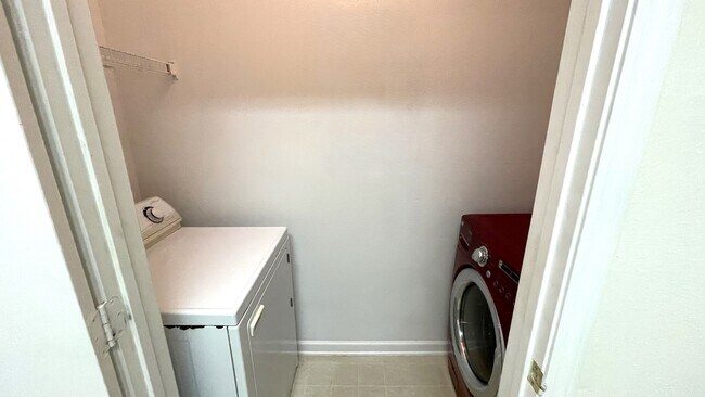 Building Photo - 17952 Villa Creek Dr