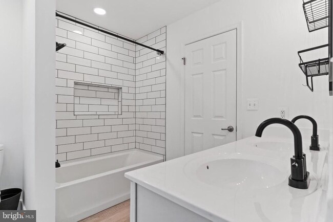 Building Photo - 2309 N 2nd St