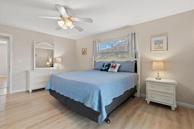 Building Photo - 1531 Placida Rd