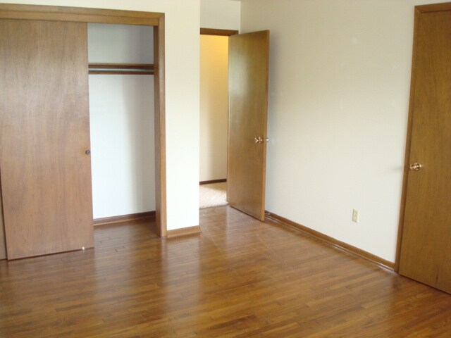 Building Photo - 2308 Mayflower Ave