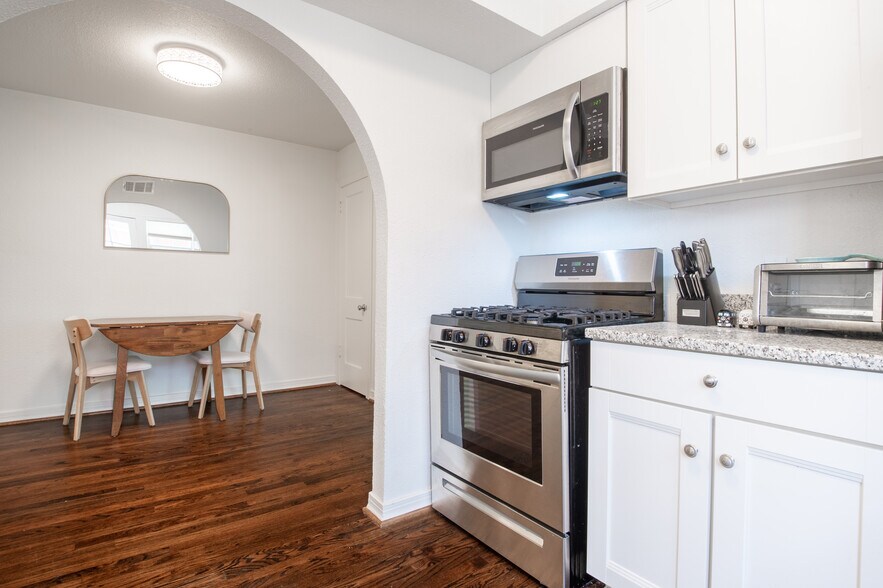 Kitchen - 3509 Asbury St