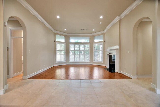 Building Photo - 6615 Butler Oaks Ct