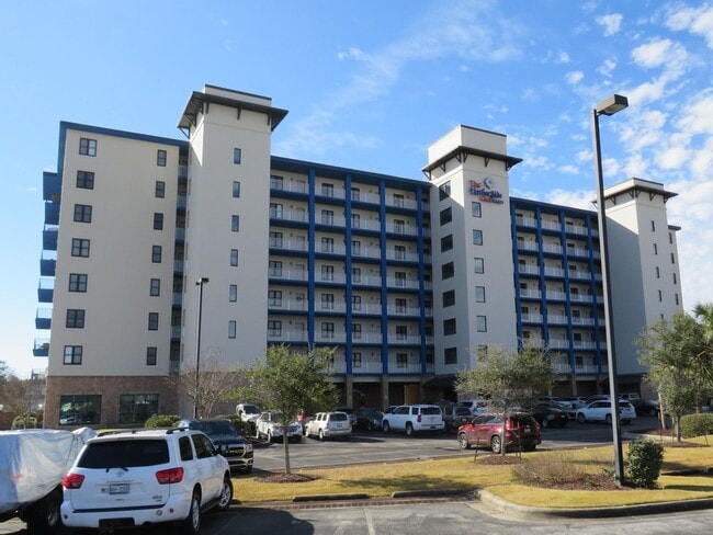 Building Photo - Harborside Club at 701