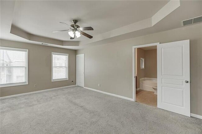 Building Photo - 314 Oakland Hills Way