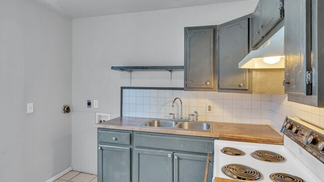 Building Photo - 1314 N Irvington Ave