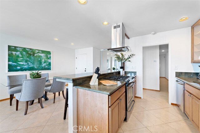 Building Photo - 150 Cleo St