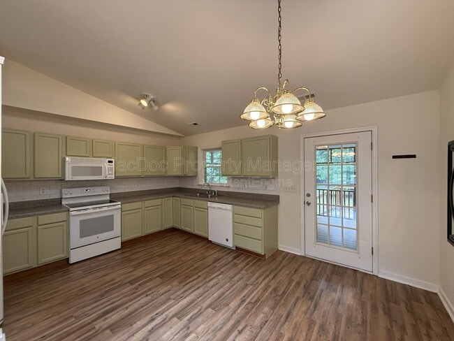 Building Photo - 27140 Shannon Mill Dr