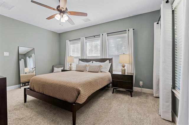 Building Photo - 607 S Alamo St