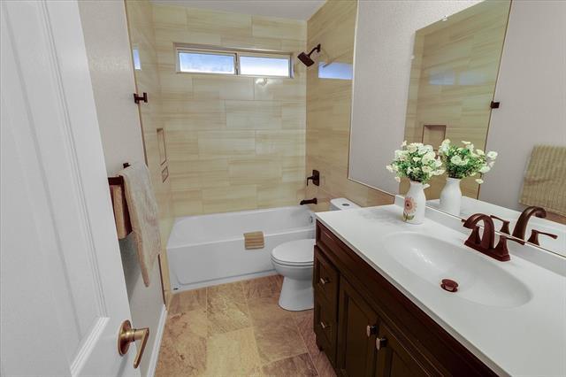 Building Photo - 2439 Whitetail Dr