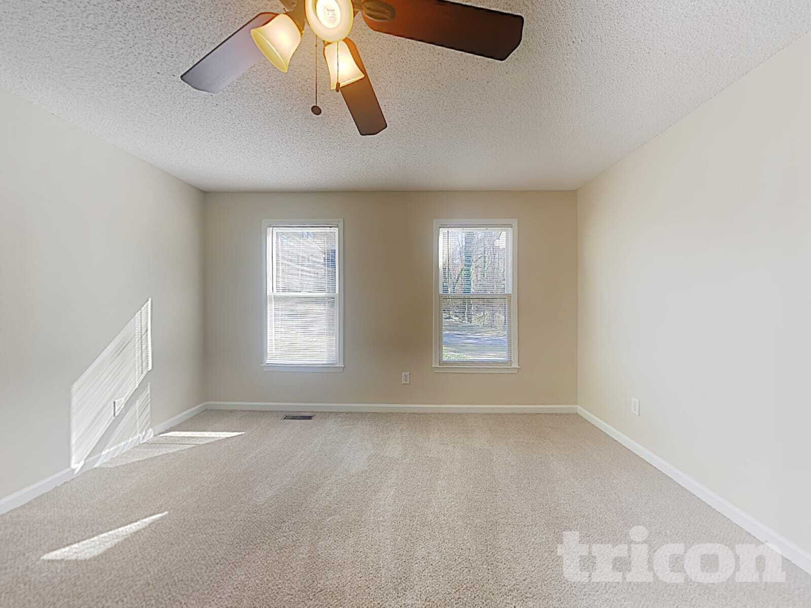 Building Photo - 447 Kent Ln