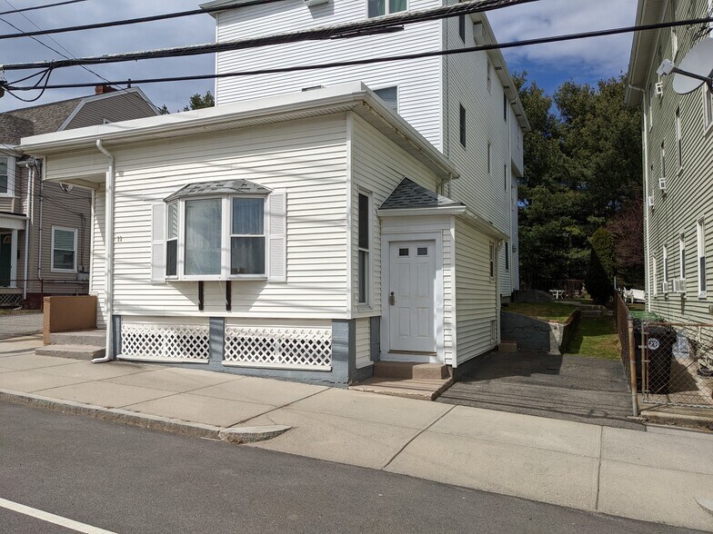Building Photo - 11 Nichols Ave