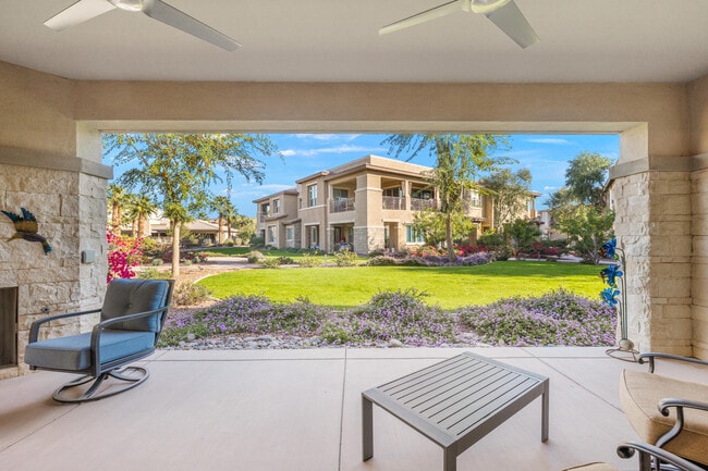 Building Photo - 1701 Retreat Cir