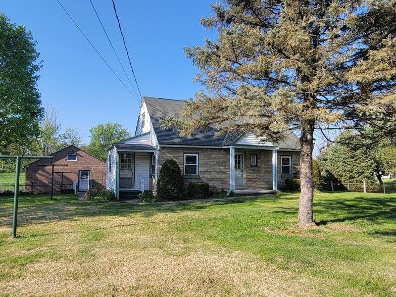 Building Photo - 848 Stone Hill Rd