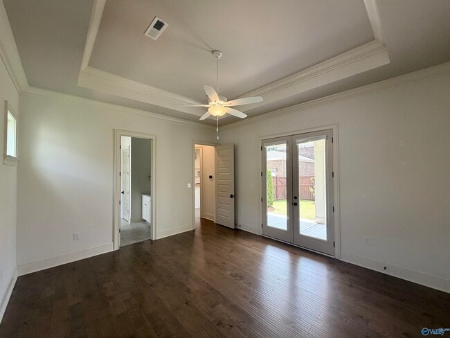 Building Photo - 108 Napolean Ave