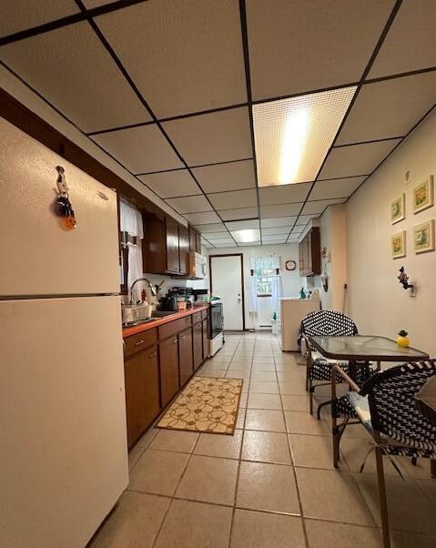 Building Photo - 456 Fern St