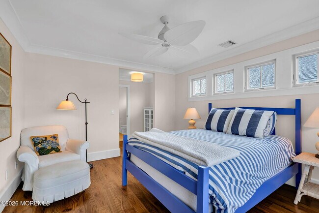 Building Photo - 513 Morris Ave