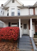 Building Photo - 404 S 4th St