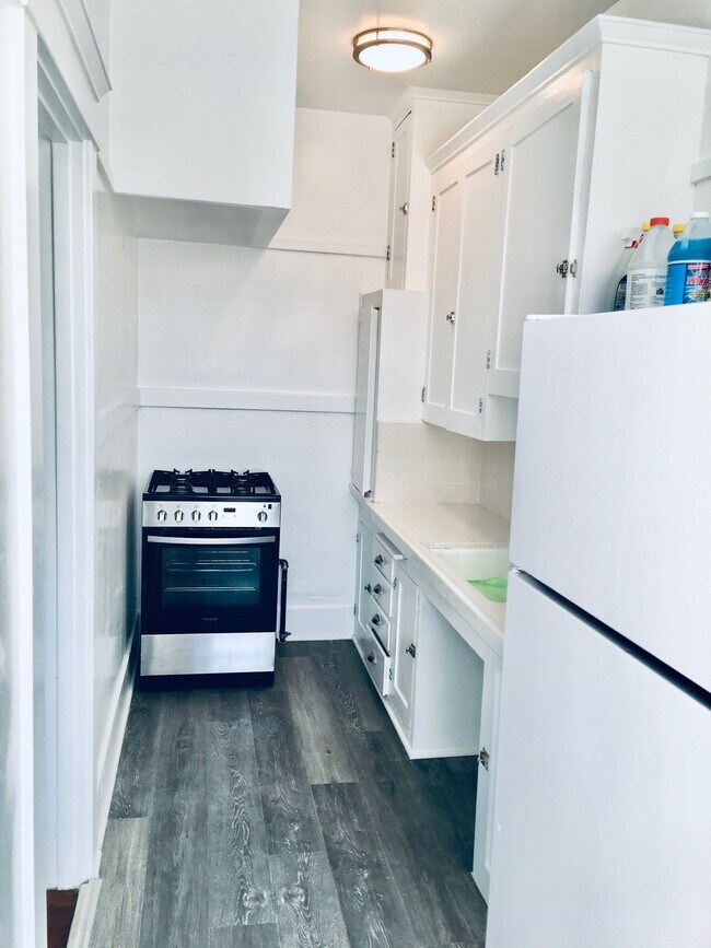 Building Photo - 135 Bonito Ave