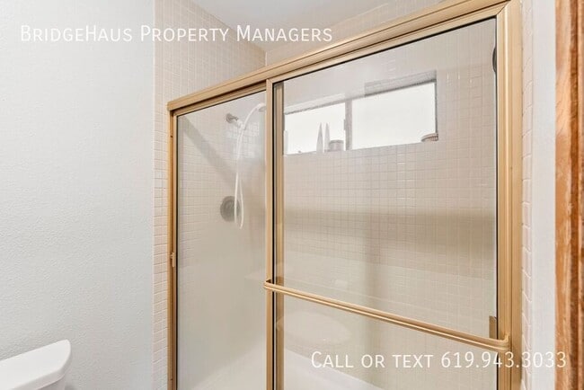 Building Photo - 12122 Royal Birkdale Row