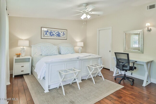 Building Photo - 31944 CA-1