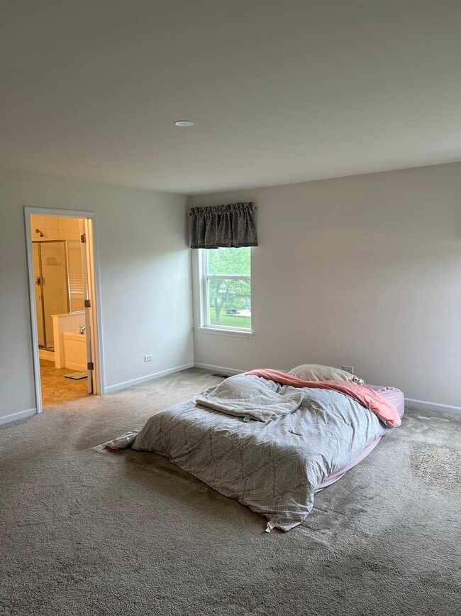 Building Photo - 654 Otter Way