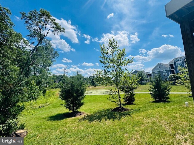 Building Photo - 8032 Spring Arbor Dr