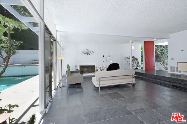 Building Photo - 3433 Shernoll Pl