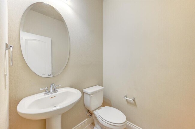 Building Photo - 27326 Walden Gulch Ln