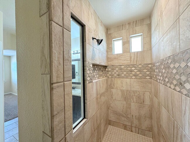 Building Photo - Northeast El Paso 4 Bed Refrig A/C!