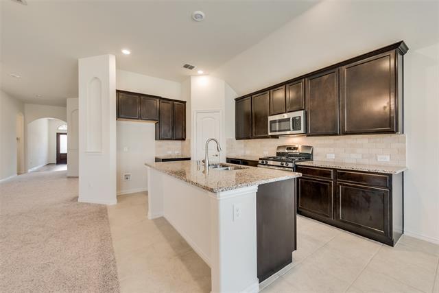 Building Photo - 828 Skytop Dr