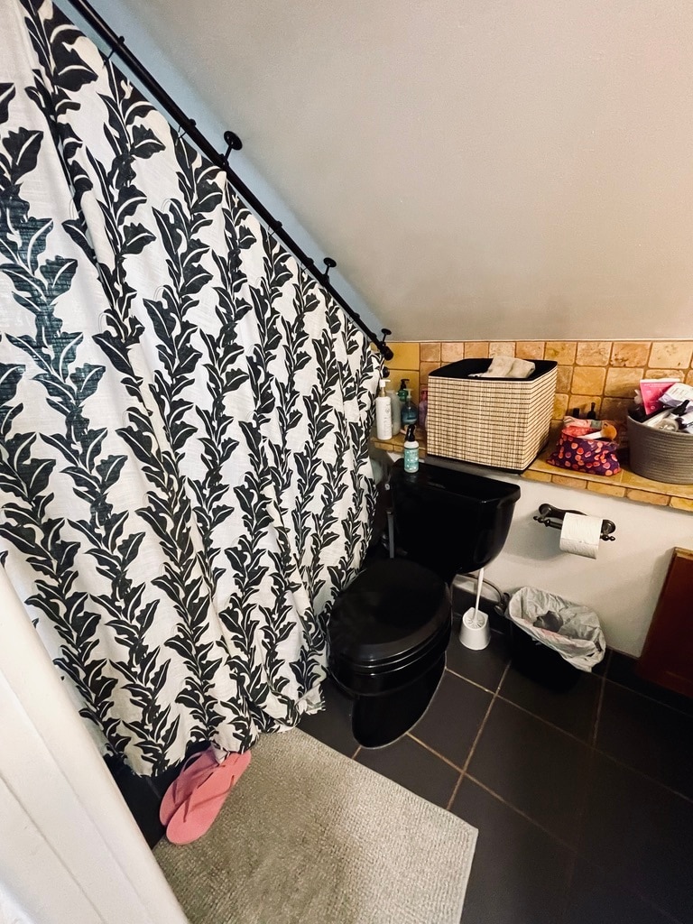 Building Photo - 1701 Taylor St NE