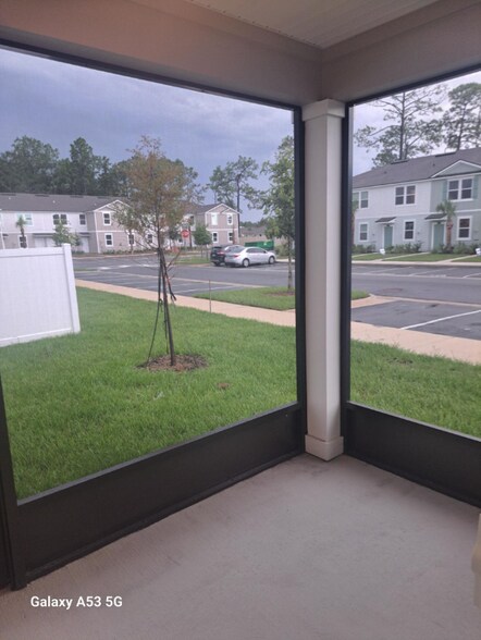 Building Photo - 93 Crisanto Rd