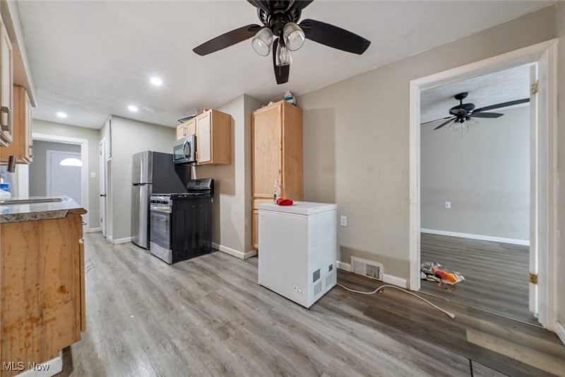 Building Photo - 18851 Raymond St