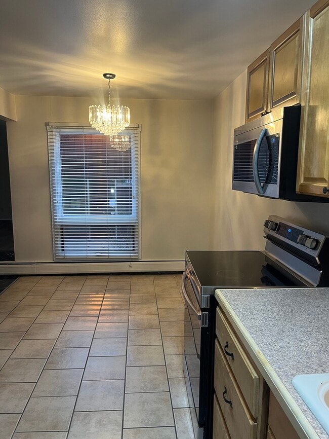 Building Photo - 1515 Cherboneau Pl