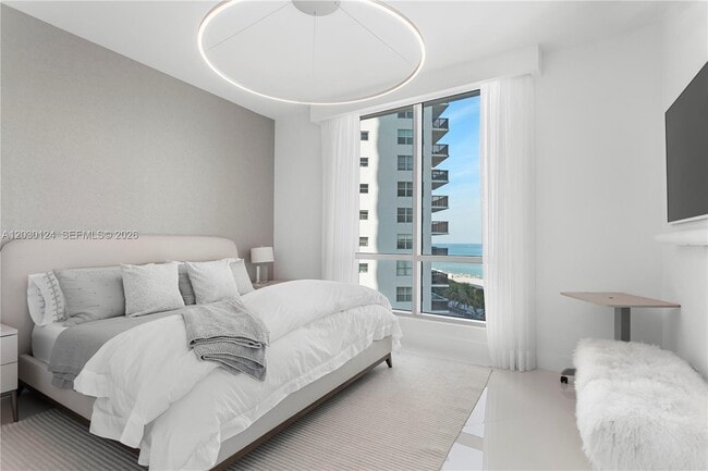 Building Photo - 5959 Collins Ave