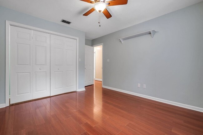 Building Photo - Killearn Estates 4 Bedroom Brick Home