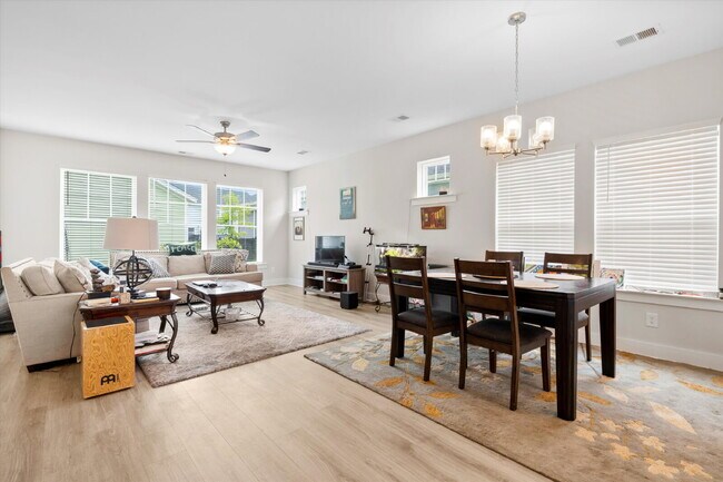 Building Photo - "Charming Townhouse within Carnes Crossroa...