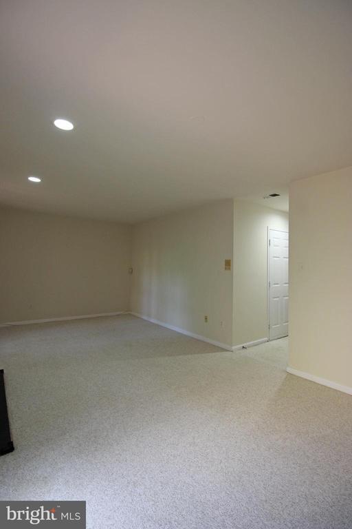 Building Photo - 5117 Bellemeade Ln