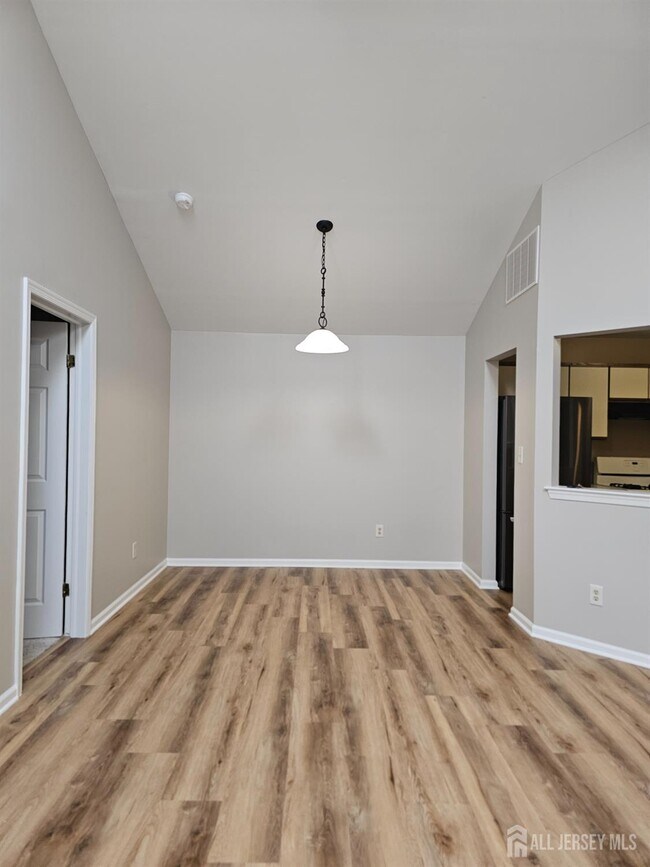 Building Photo - 2809 Ridgefield Ct
