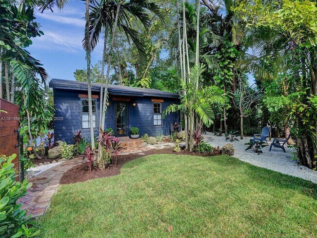 Building Photo - 6401 SW 42nd Terrace