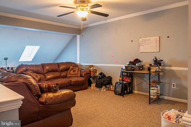 Building Photo - 421 Park Pl Dr