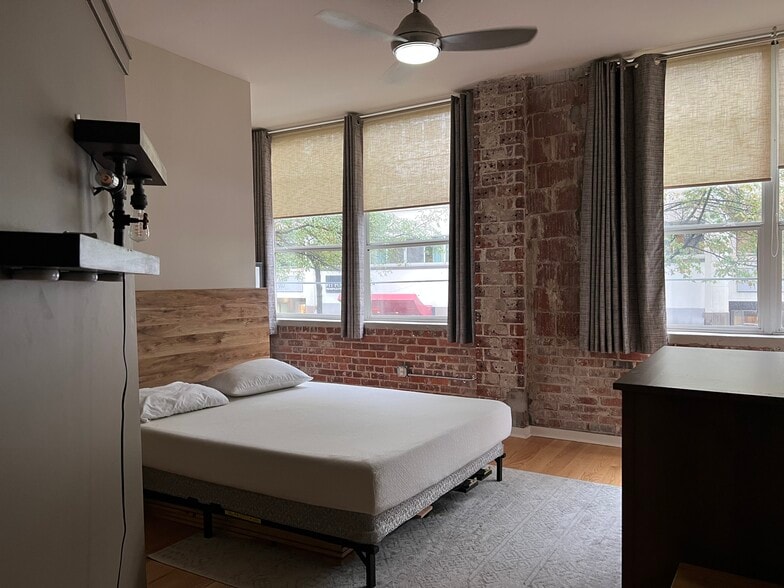 Building Photo - 800 Peachtree St NE