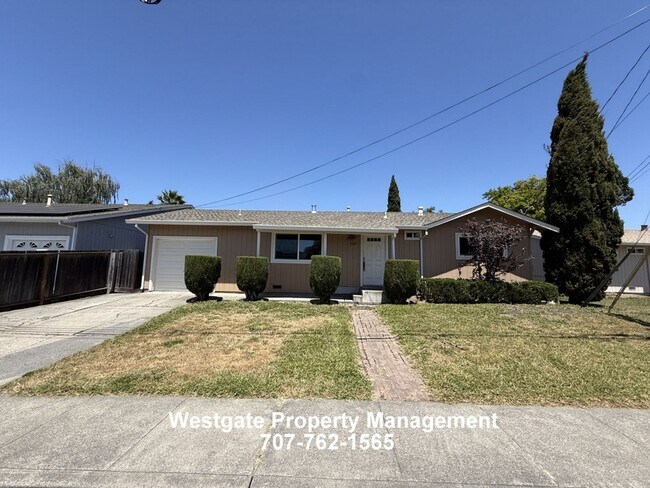 Building Photo - 1340 Ramona Ln