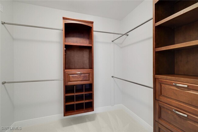 Building Photo - 23161 Fashion Dr