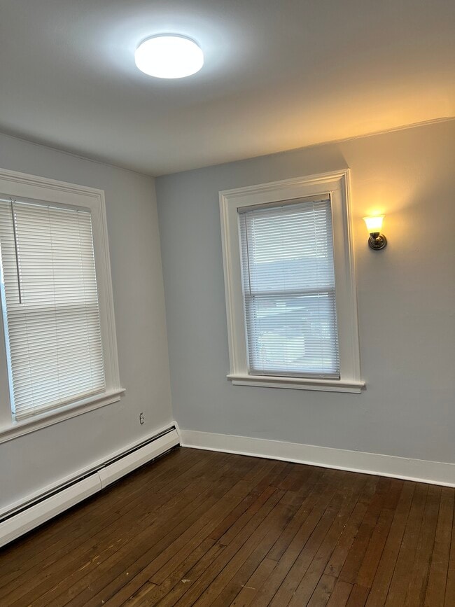 Building Photo - 90 Ward St