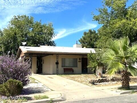 Primary Photo - 1825 Anderson Dr