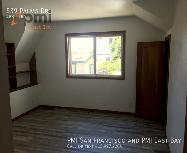 Building Photo - 539 Palms Dr