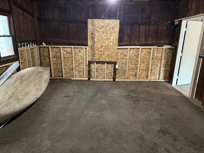 Inside - 80 Prospect St