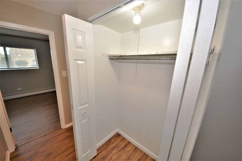 Building Photo - 7335 Tiffany Dr