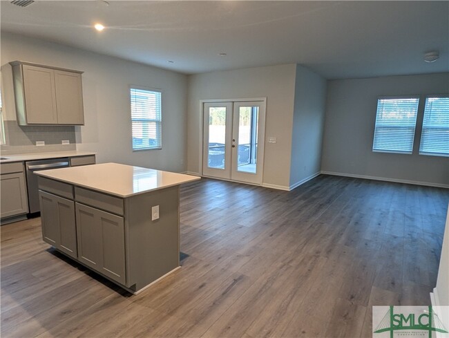 Building Photo - 52 Hardy Br